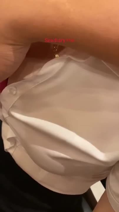 Bạn thân say rượu, tỉnh dậy đang bị địt